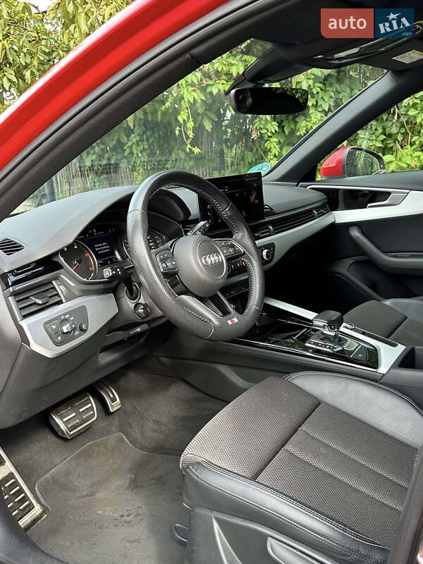 Универсал Audi A4 2019 в Львове