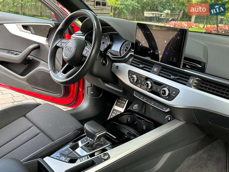 Универсал Audi A4 2019 в Львове