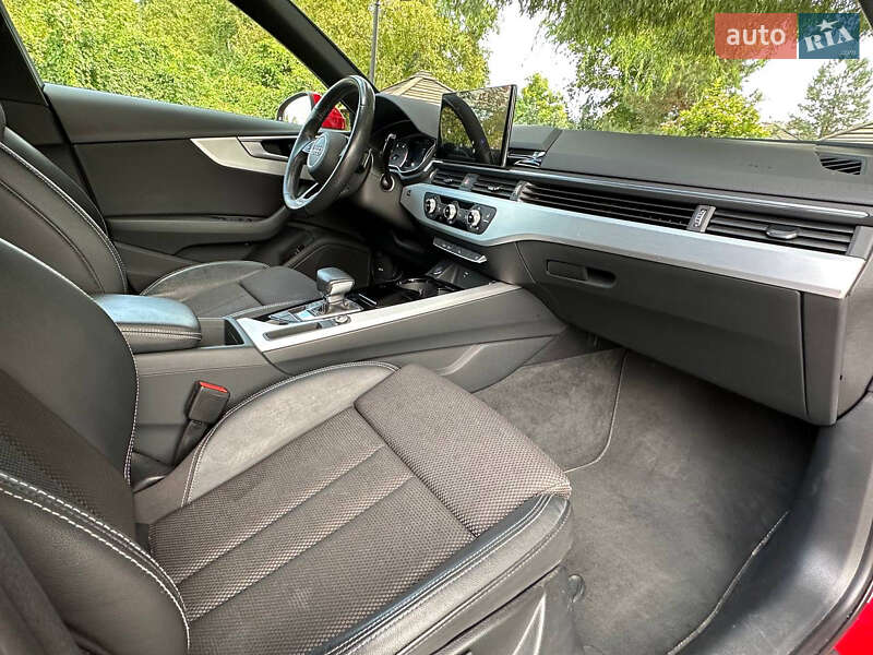 Универсал Audi A4 2019 в Львове