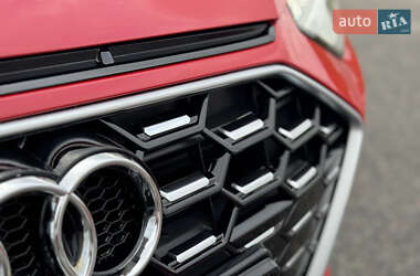 Седан Audi A4 2020 в 