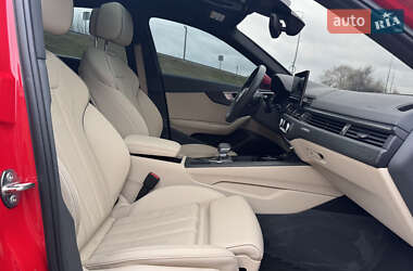 Седан Audi A4 2020 в 