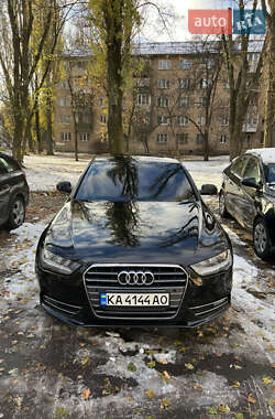 Седан Audi A4 2012 в Киеве