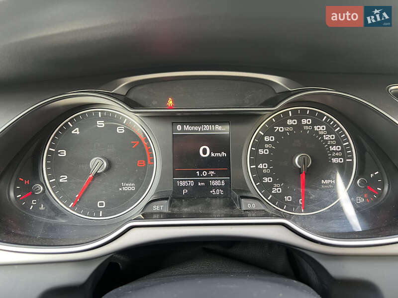 Седан Audi A4 2014 в Ивано-Франковске