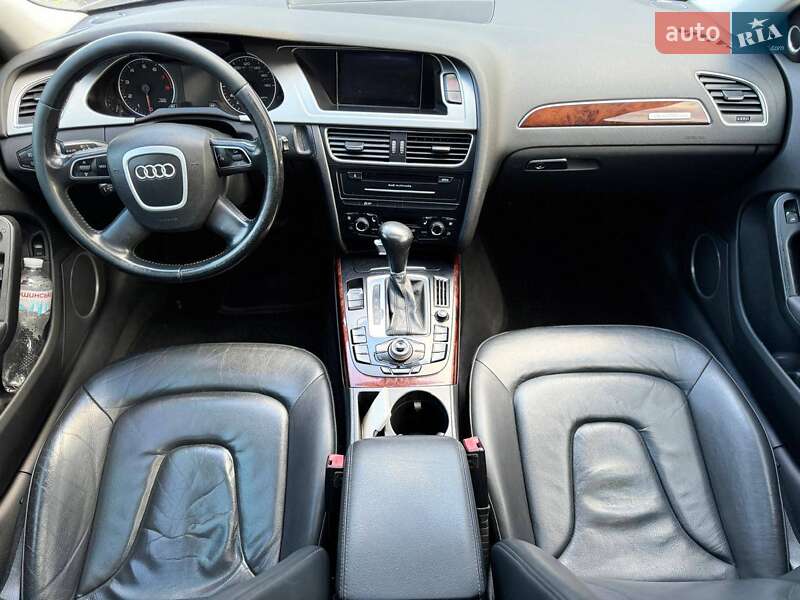 Седан Audi A4 2011 в Одесі