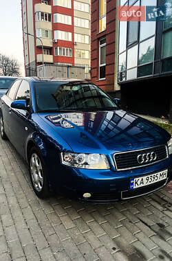 Седан Audi A4 2003 в Вараше