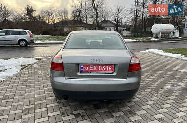 Седан Audi A4 2004 в Староконстантинове