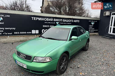 Седан Audi A4 1998 в Одессе