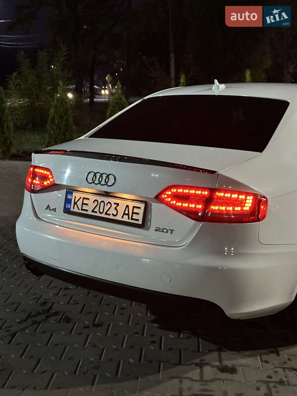 Седан Audi A4 2011 в Кривом Роге