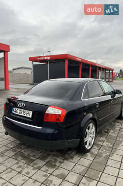 Седан Audi A4 2001 в Иршаве