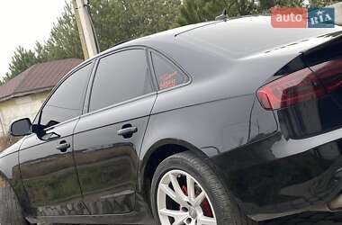 Седан Audi A4 2013 в Дніпрі