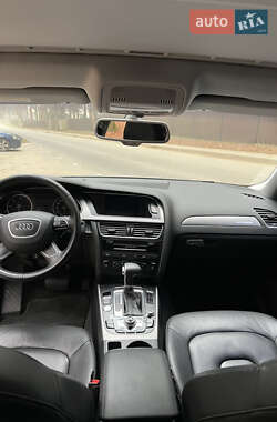 Седан Audi A4 2013 в 