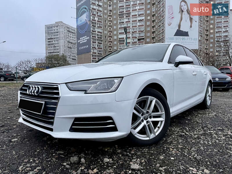 Седан Audi A4 2016 в Києві