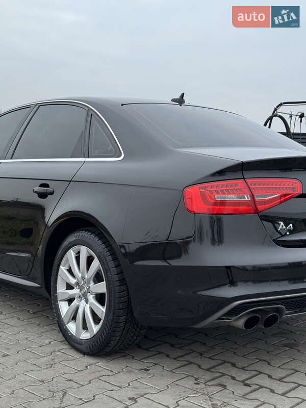 Седан Audi A4 2014 в Радехове