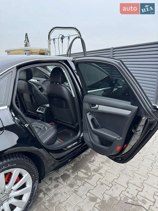 Седан Audi A4 2014 в Радехове