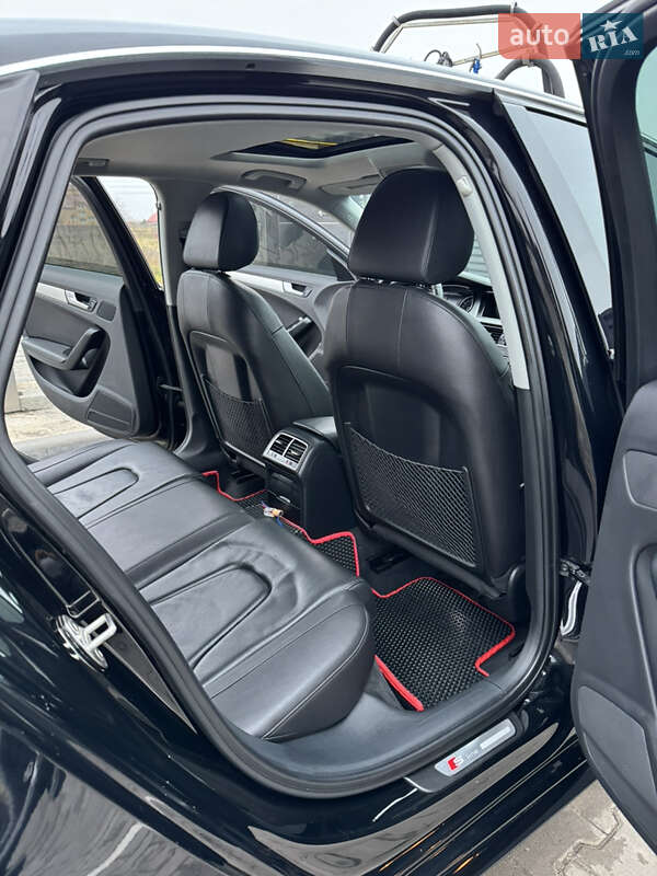 Седан Audi A4 2014 в Радехове