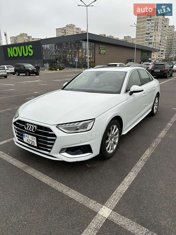Audi A4 2022