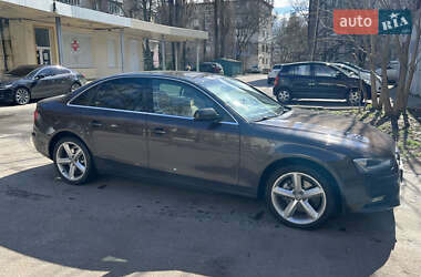 Седан Audi A4 2012 в Одессе