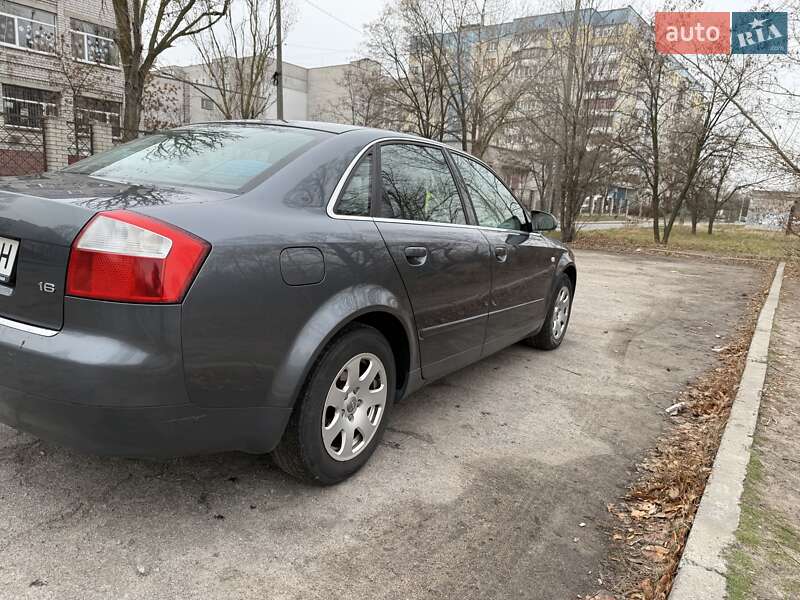Седан Audi A4 2003 в Днепре