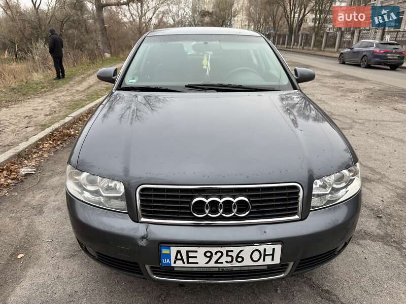 Седан Audi A4 2003 в Днепре