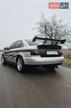 Седан Audi A4 1995 в Богородчанах