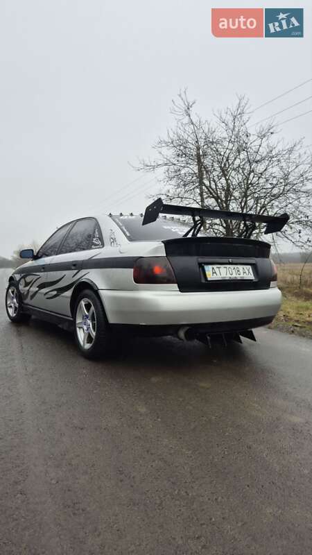 Седан Audi A4 1995 в Богородчанах