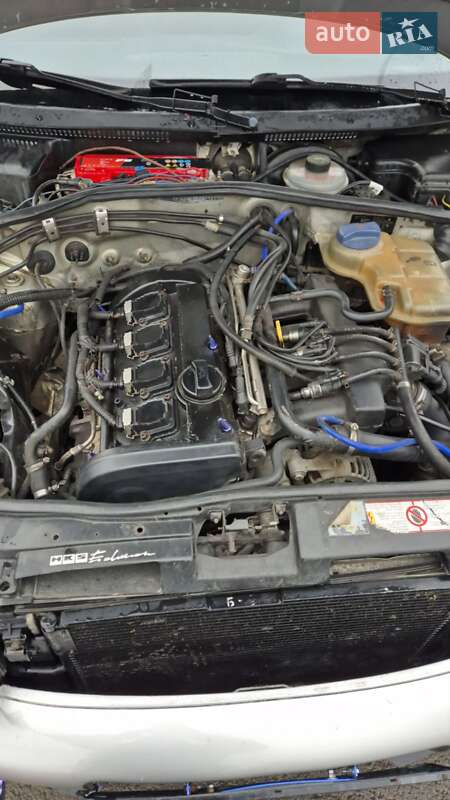 Седан Audi A4 1995 в Богородчанах