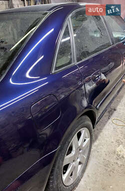 Седан Audi A4 2000 в Умани
