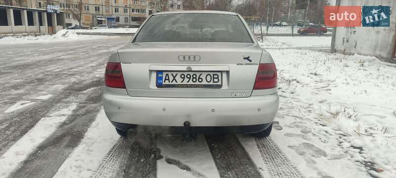 Седан Audi A4 1998 в Харькове