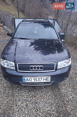 Седан Audi A4 2001 в Дубовом