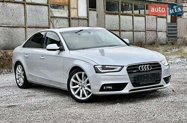 Седан Audi A4 2014 в 