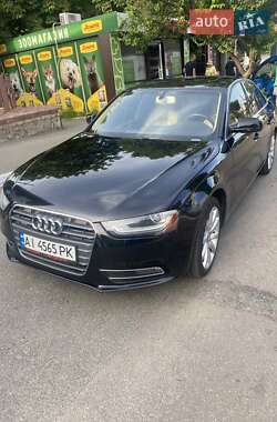 Седан Audi A4 2013 в Києві