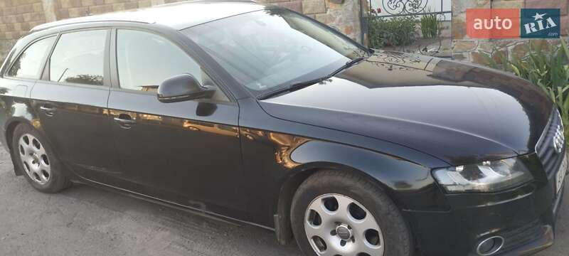 Універсал Audi A4 2009 в Рівному