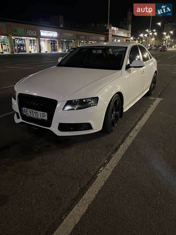 Audi A4 2011