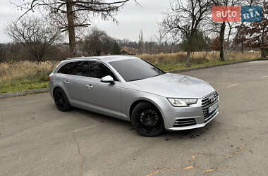Универсал Audi A4 2016 в 