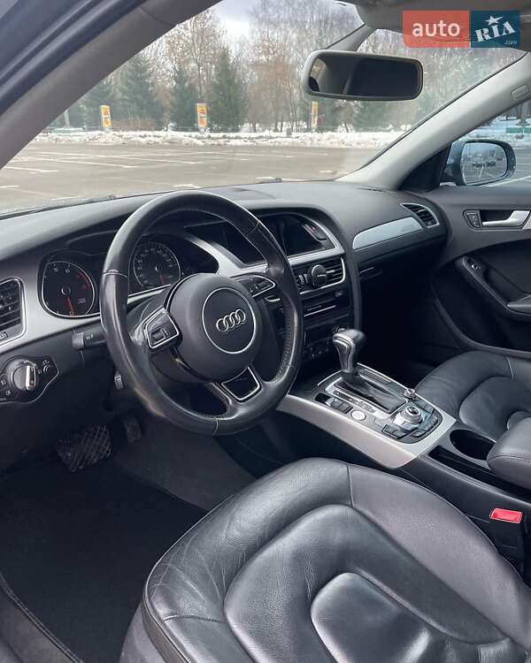 Седан Audi A4 2015 в Тернополе
