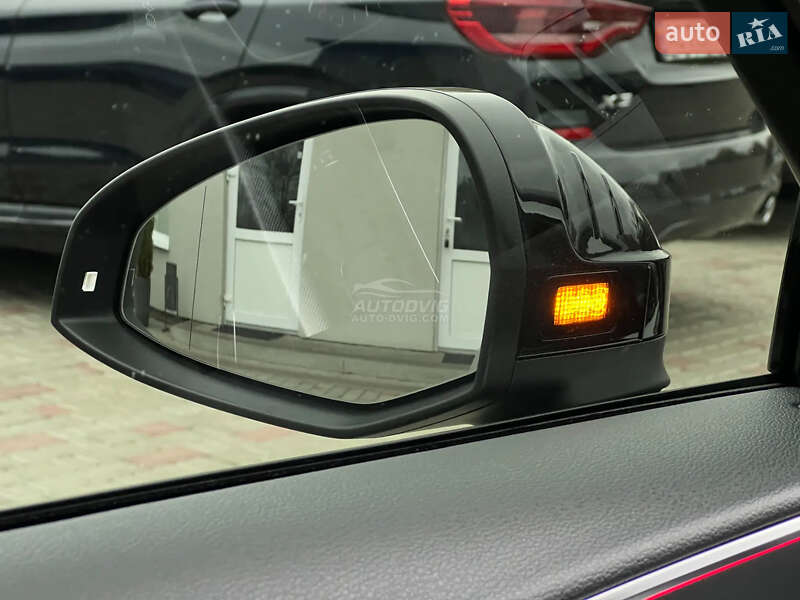 Седан Audi A4 2017 в Каменец-Подольском