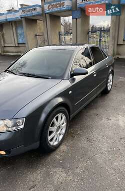 Седан Audi A4 2001 в 