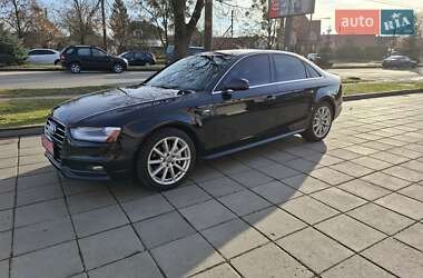 Седан Audi A4 2014 в Луцке