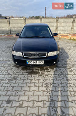 Седан Audi A4 1999 в Новояворівську