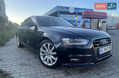 Седан Audi A4 2012 в Жовкве