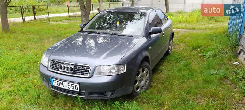 Універсал Audi A4 2001 в Рівному