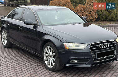 Седан Audi A4 2012 в Киеве