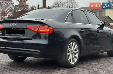 Седан Audi A4 2012 в Киеве