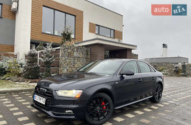 Седан Audi A4 2013 в Стрию