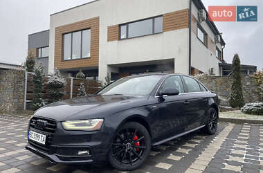 Седан Audi A4 2013 в Стрию