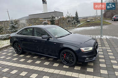 Седан Audi A4 2013 в Стрию