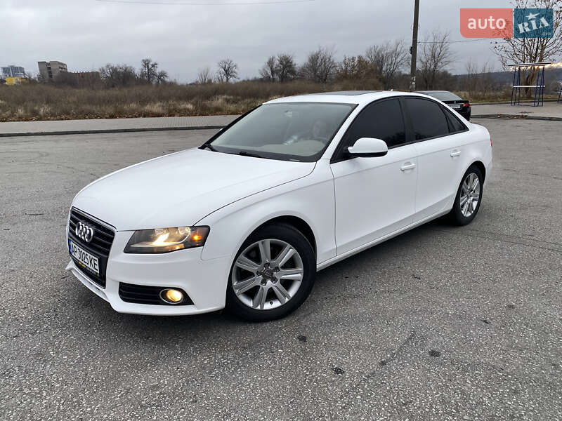 Седан Audi A4 2011 в Запорожье