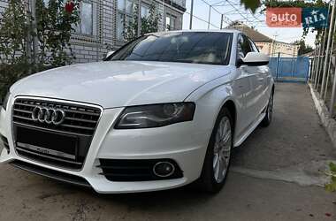 Седан Audi A4 2012 в 