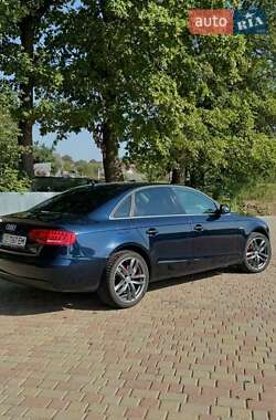 Седан Audi A4 2010 в 