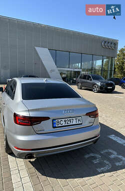Седан Audi A4 2017 в Львове